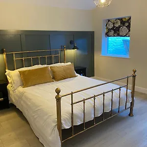 https://row51-apartment-chester.hotelsin-chester.com