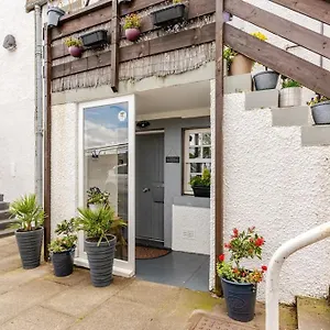 https://old-fishermans-cottage-no-4.edinburghhotelsuk.org